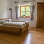 Bio-bauernhof Eisele Apartment *