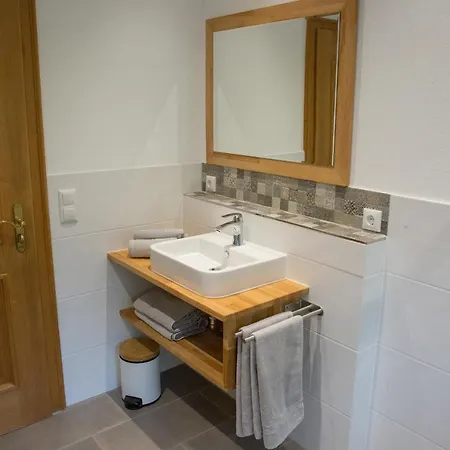 Bio-bauernhof Eisele * Scheuring